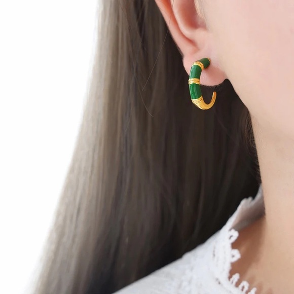 18K Gold Plated Green Enamel Hoop Earrings*Modern Artsy Earring*Twist Croissant - Picture 3 of 4